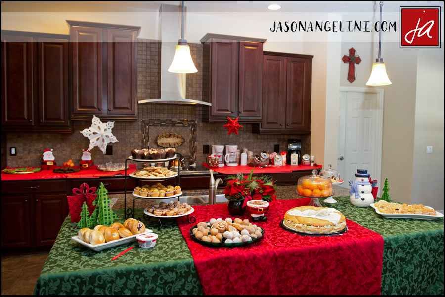SantaPartyaa1215
