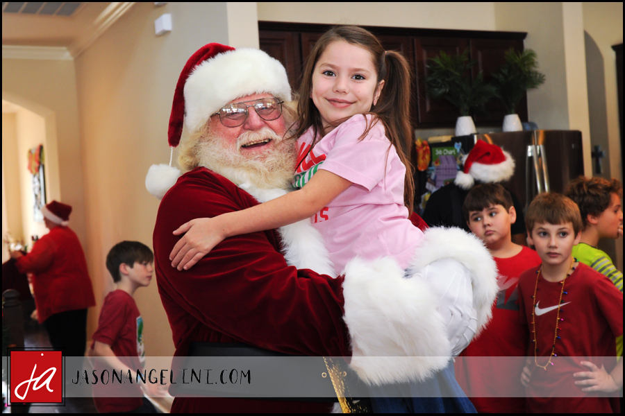 SantaPartyai1215